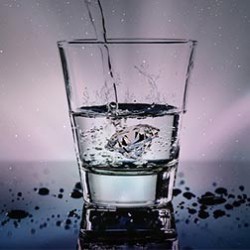 Pourquoi Filtrer l'Eau Potable à la Maison ?